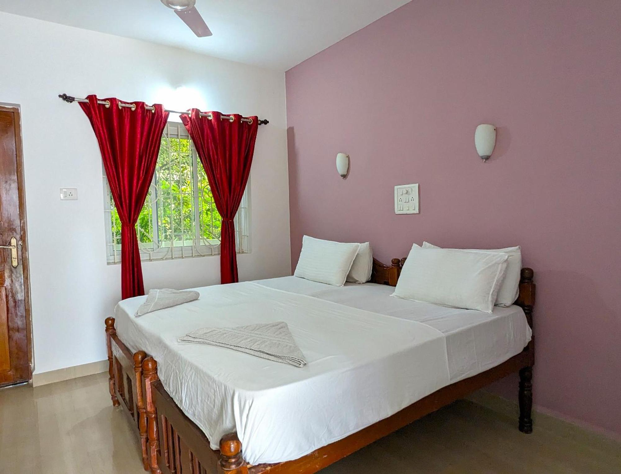 Santana Guest House Agonda Exterior photo